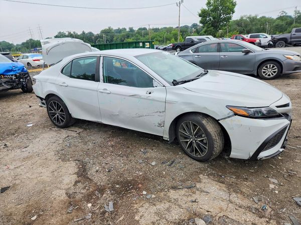 2024 TOYOTA CAMRY SE — Passenger 3/4