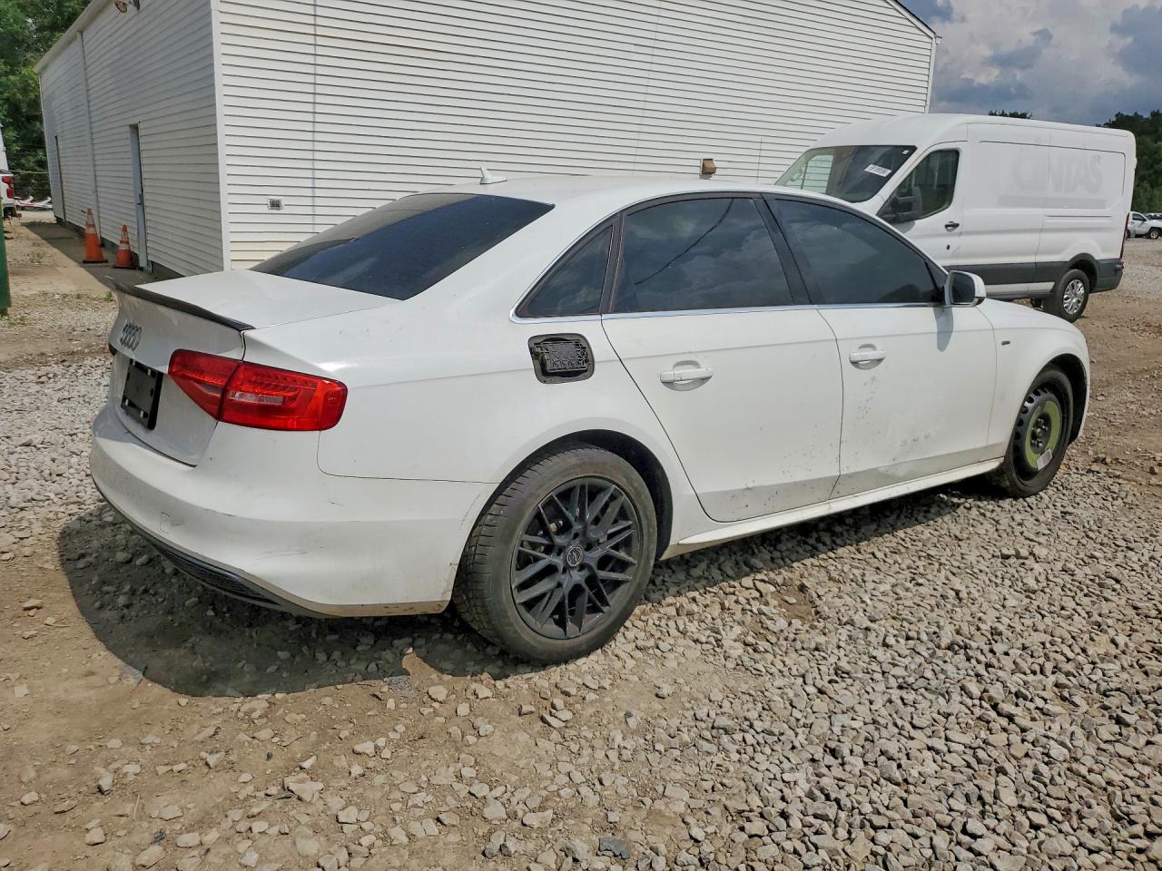 2015 AUDI A4 quattro Premium