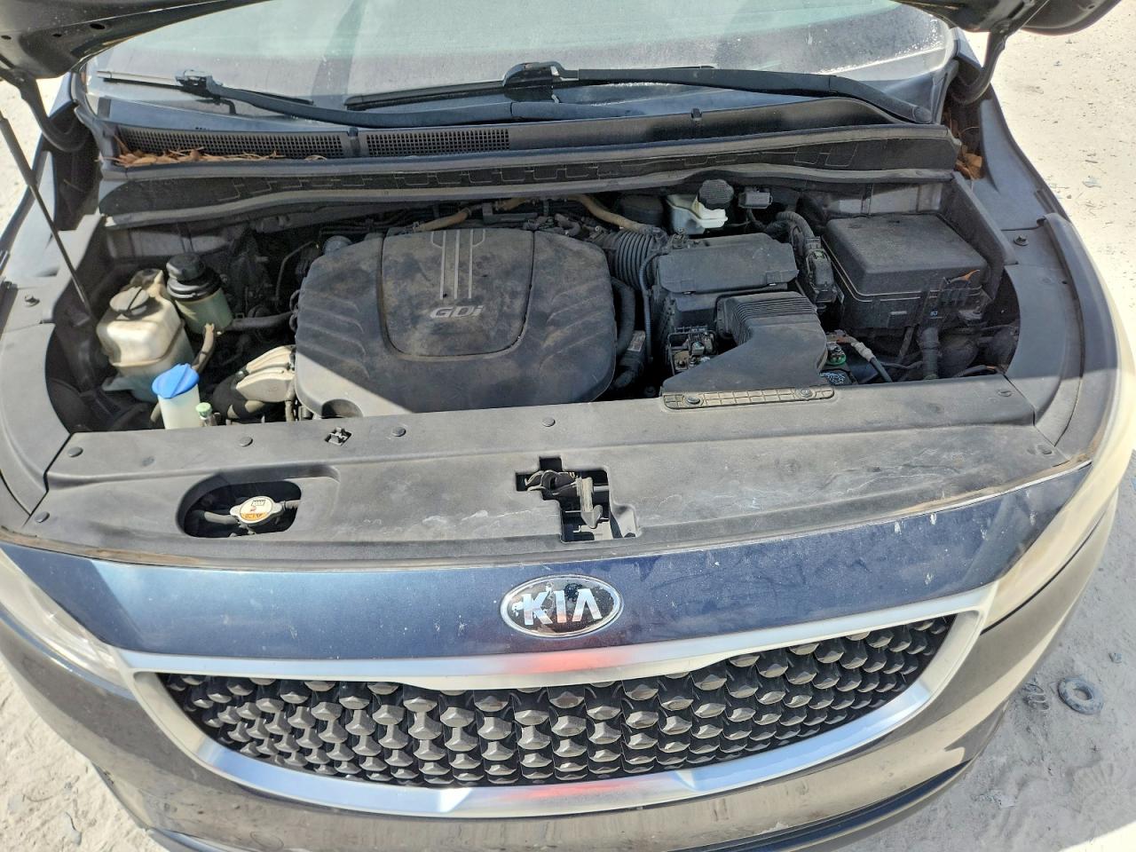 2015 KIA SEDONA GL - Middle-low