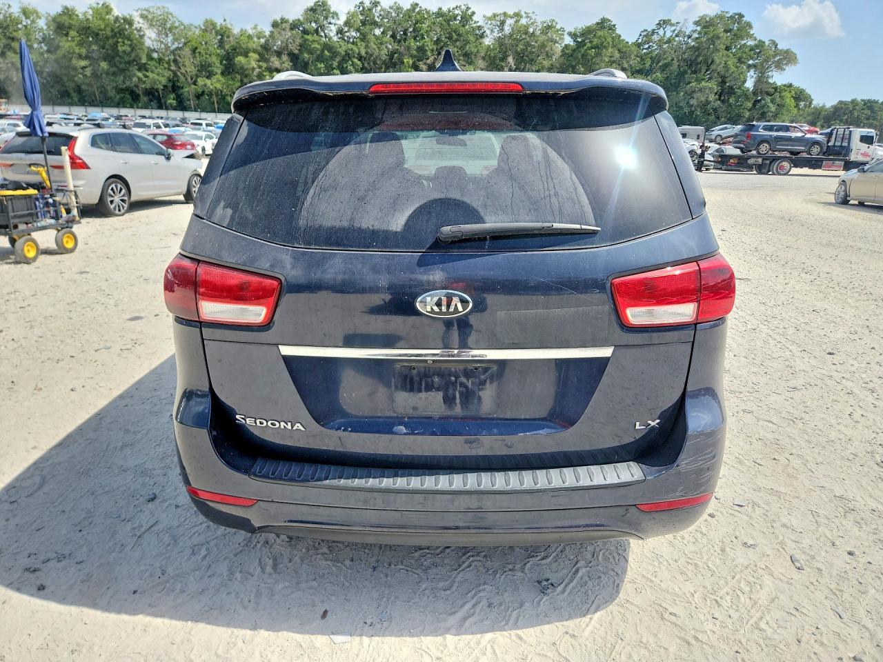 2015 KIA SEDONA GL - Middle-low