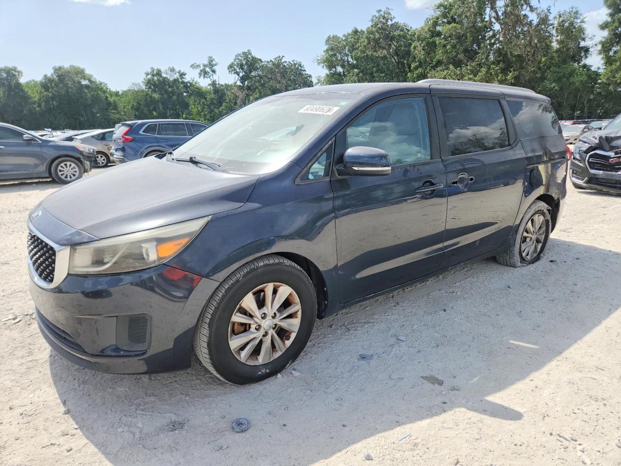 2015 KIA SEDONA GL - Middle-low