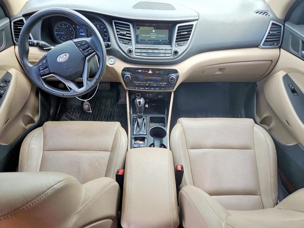 2017 HYUNDAI TUCSON