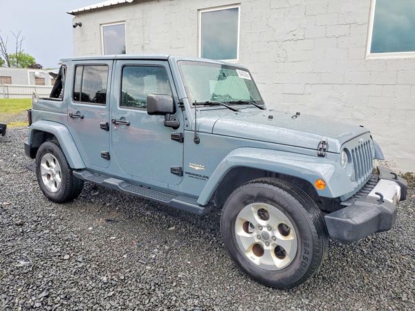 2015 JEEP WRANGLER UNLIMITED SAHARA 4X4