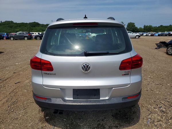 2017 VOLKSWAGEN TIGUAN