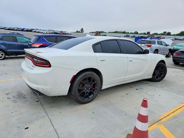 2016 DODGE CHARGER SXT