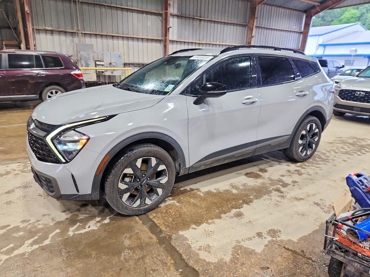 2023 KIA SPORTAGE X-LINE