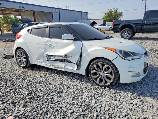 2013 HYUNDAI VELOSTER