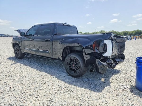 2026 TOYOTA TUNDRA