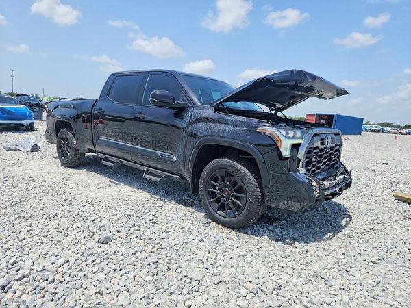 2026 TOYOTA TUNDRA