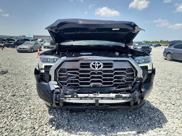 2026 TOYOTA TUNDRA