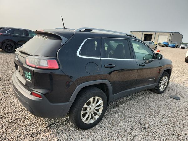 2019 JEEP CHEROKEE LATITUDE 4X4