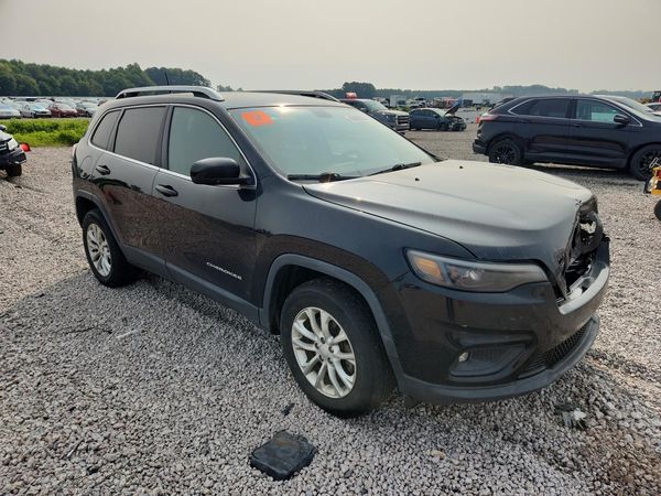 2019 JEEP CHEROKEE LATITUDE 4X4