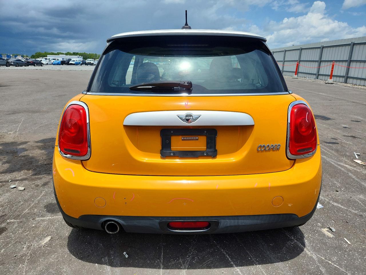 2015 MINI COOPER