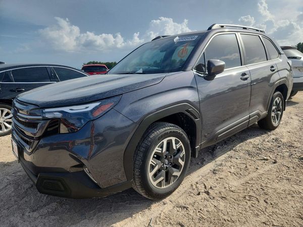 2025 SUBARU FORESTER Premium