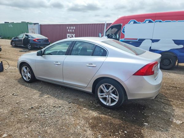 2014 VOLVO S60