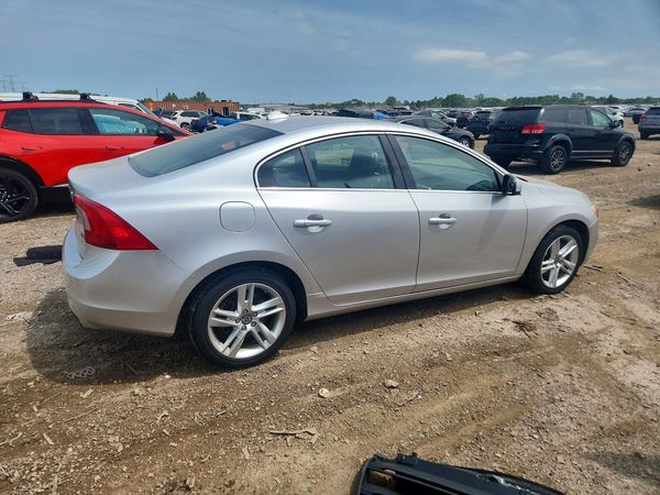 2014 VOLVO S60