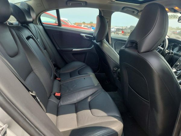 2014 VOLVO S60