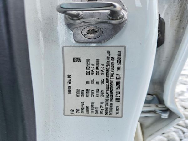 2021 TESLA MODEL 3