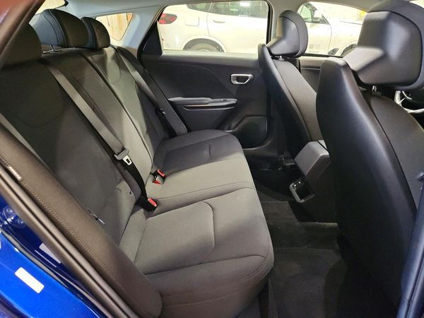 2026 KIA K4 LX, LXS