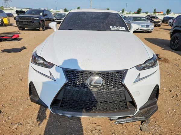 2019 LEXUS IS