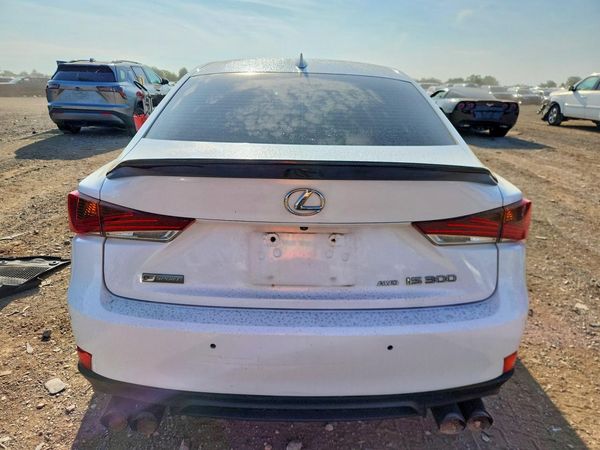 2019 LEXUS IS