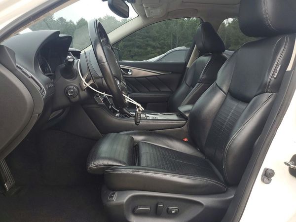 2016 INFINITI Q50