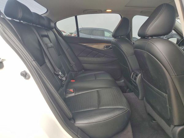 2016 INFINITI Q50
