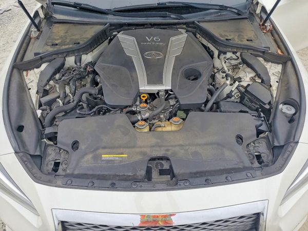 2016 INFINITI Q50