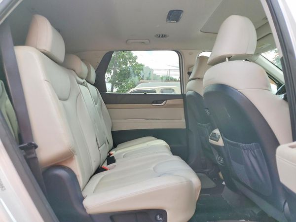 2020 HYUNDAI PALISADE SEL w/ Premium Pkg