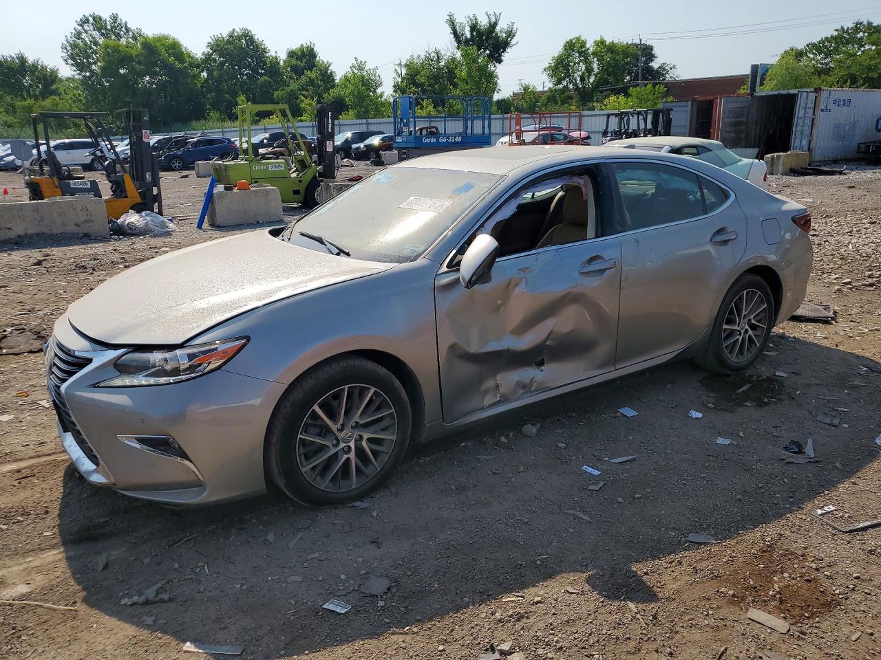 2017 LEXUS ES