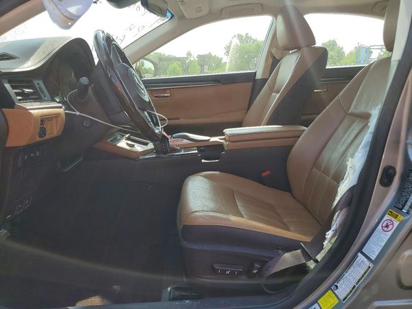 2017 LEXUS ES