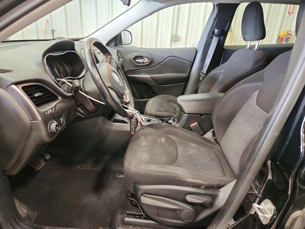 2019 JEEP CHEROKEE LATITUDE FWD