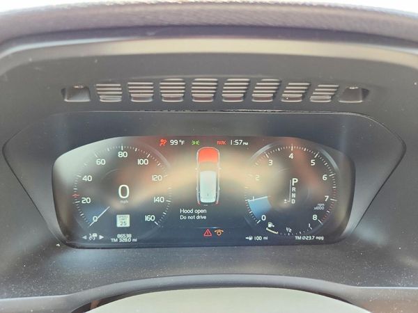 2019 VOLVO XC90 Momentum