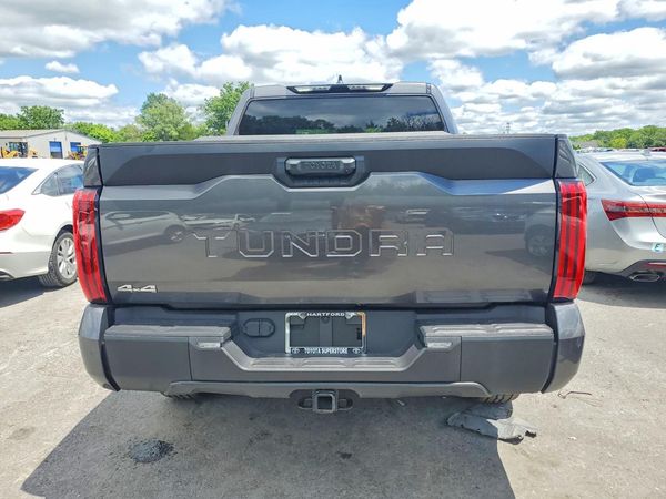 2026 TOYOTA TUNDRA SR5