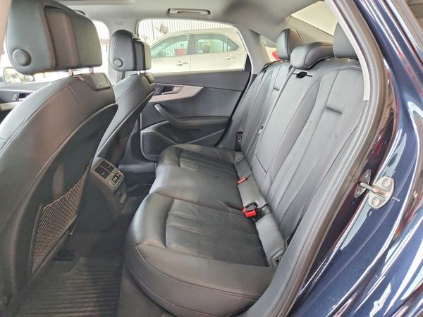 2017 AUDI A4
