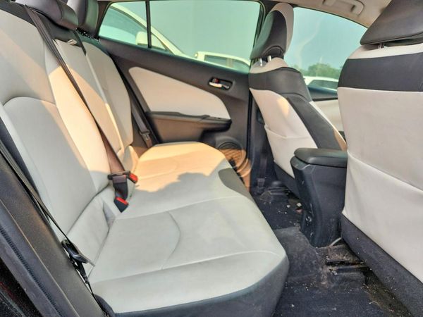 2016 TOYOTA PRIUS