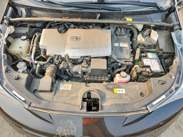 2016 TOYOTA PRIUS