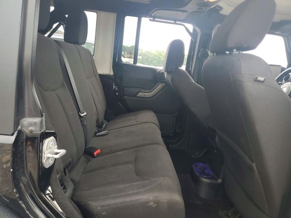 2015 JEEP WRANGLER UNLIMITED SPORT 4X4