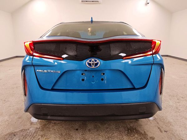 2018 TOYOTA PRIUS Plus/Premium/Advanced