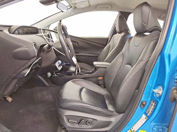 2018 TOYOTA PRIUS Plus/Premium/Advanced