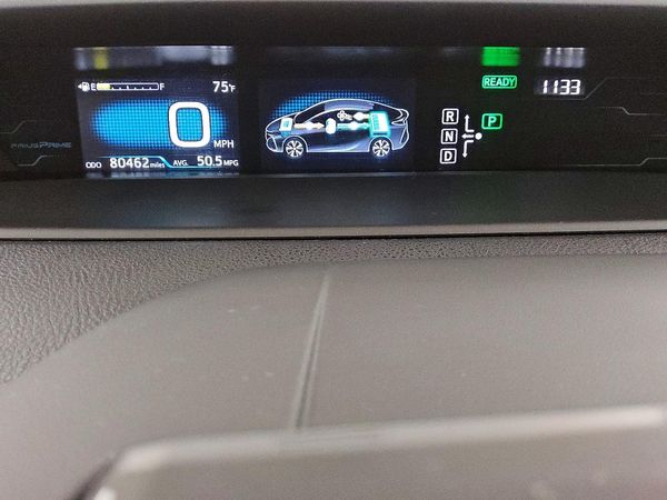 2018 TOYOTA PRIUS Plus/Premium/Advanced