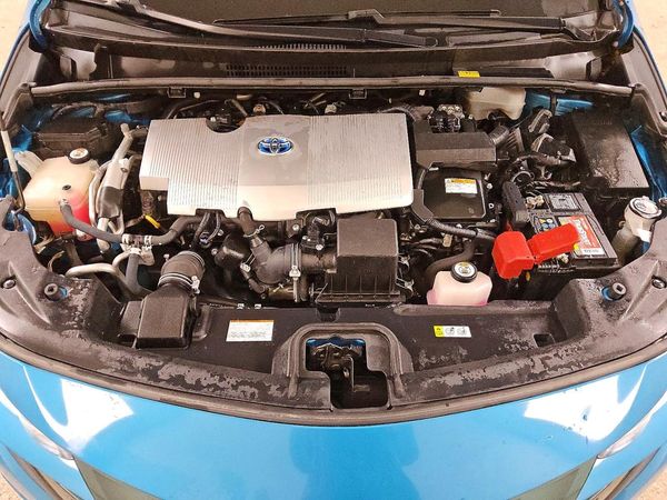 2018 TOYOTA PRIUS Plus/Premium/Advanced