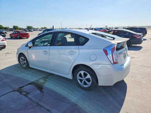 2015 TOYOTA PRIUS