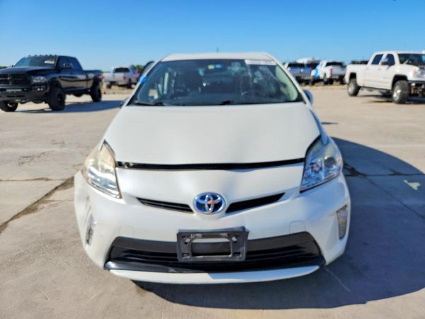 2015 TOYOTA PRIUS