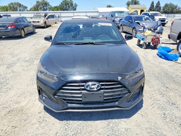 2019 HYUNDAI VELOSTER 2.0L and 2.0L Premium