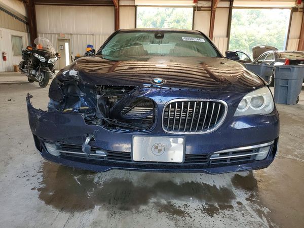 2013 BMW 750