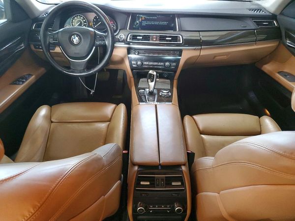 2013 BMW 750