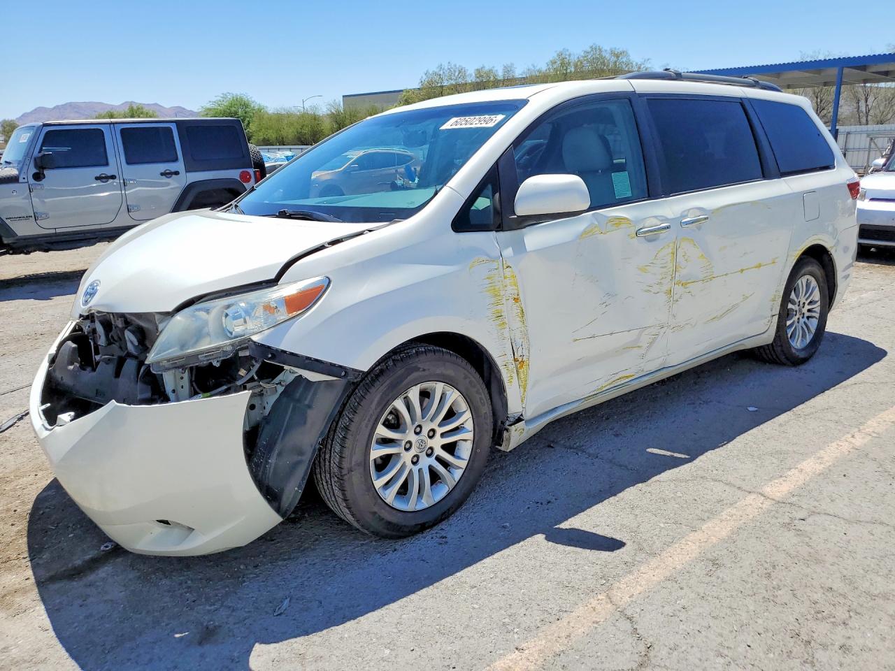 2017 TOYOTA SIENNA