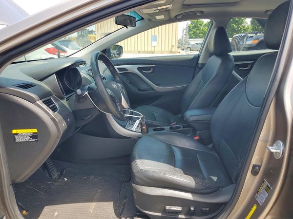 2013 HYUNDAI ELANTRA