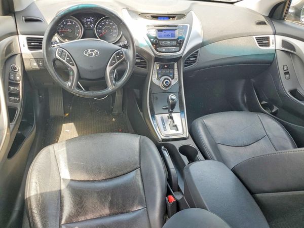 2013 HYUNDAI ELANTRA
